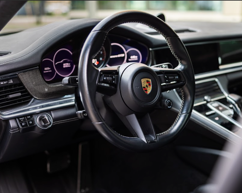Porsche Panamera GTS 2021